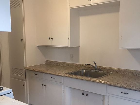3rd image of 7772 University Ave #7780