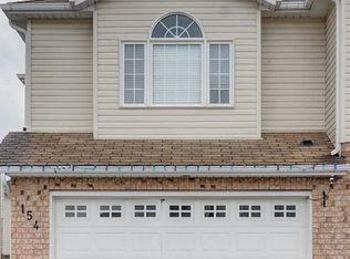 154 Snowdrop Cres, Kitchener, ON N2E4G7