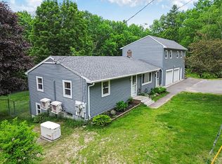 209 Holmes Rd, Winthrop, ME 04364