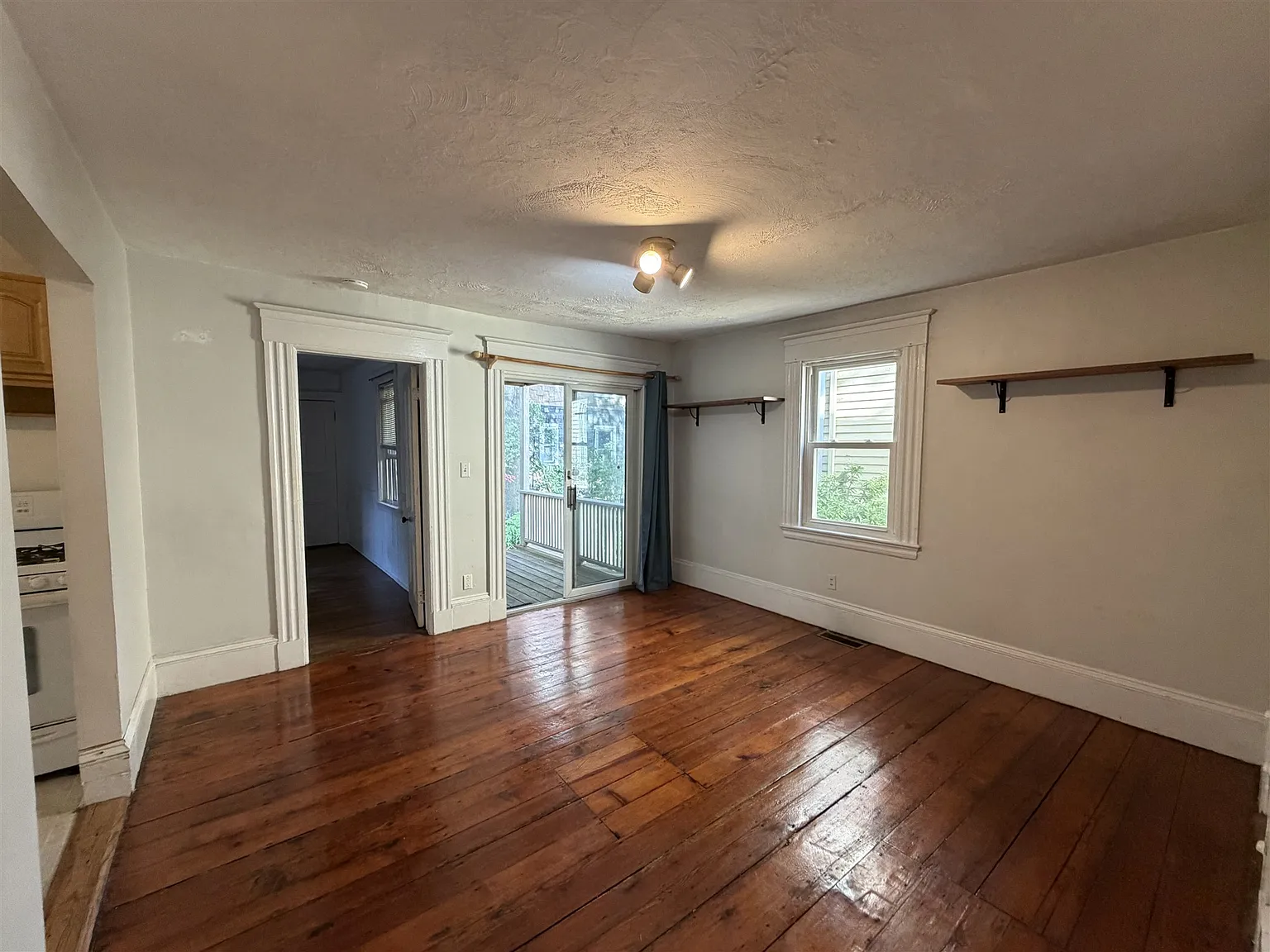 1 bed, $2,600 — Photo 4