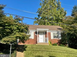 2001 S Quincy St, Arlington, VA 22204