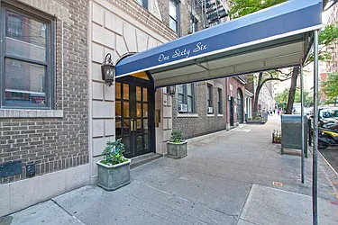 166 East 92nd Street in Carnegie Hill