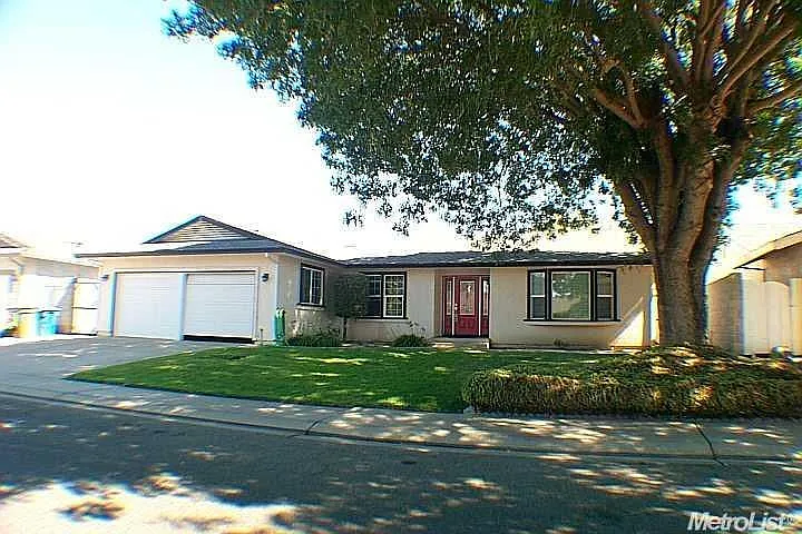 2509 Calcagno St photo 1