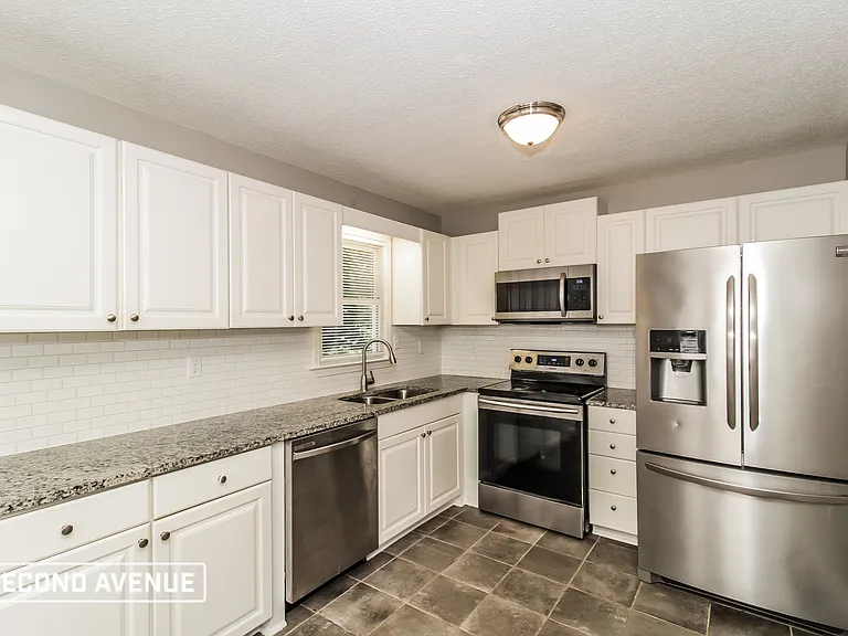 312 Wesley Mill Pl — Photo 6