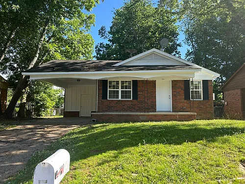 1110 Westmoreland St Photo 1