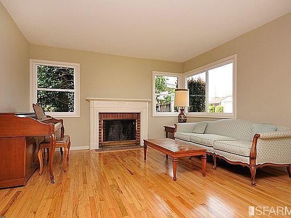 2nd image of 307 Anita Dr