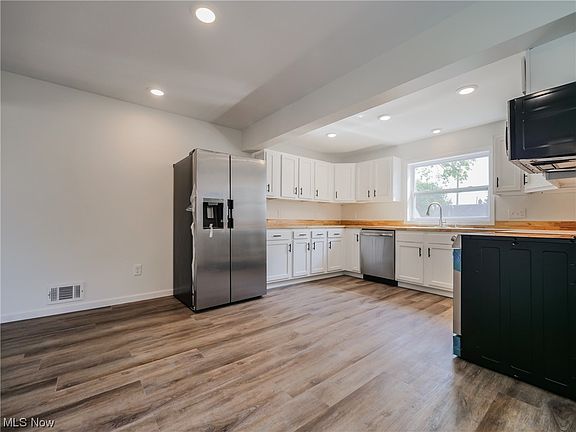 3rd image of 4629 Williamston Ave