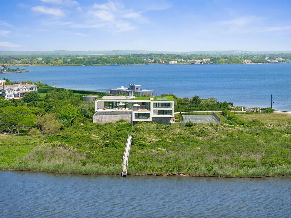 951 Flying Point Rd