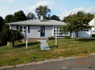 40 Sprucedale Dr, Waterbury, CT 06706