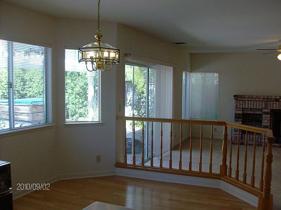 5th image of 105 Zinfandel Cir