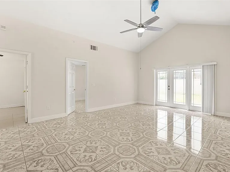 948 Ocala Woods Ln — Photo 18