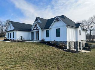 498 Cloverdale Rd, Charles Town, WV 25414