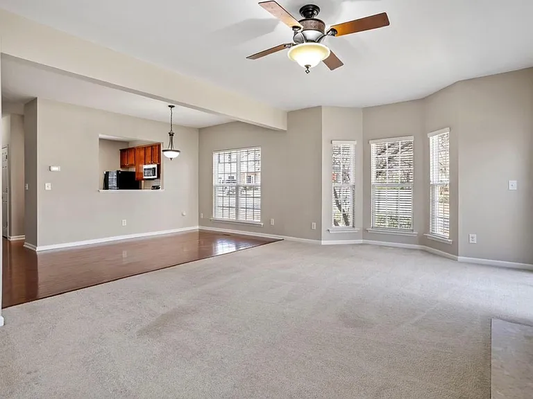 305 Anterbury Dr — Photo 20