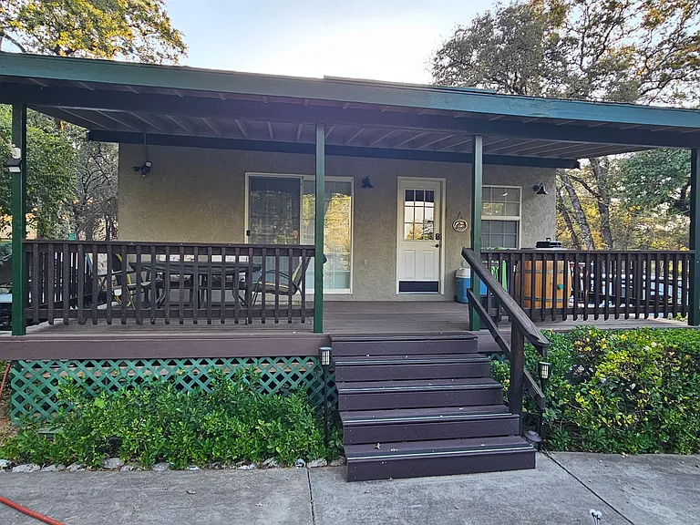 Front of cottage, with deck.