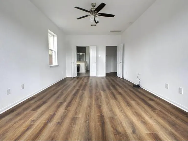 3727 Varna Ct — Photo 27