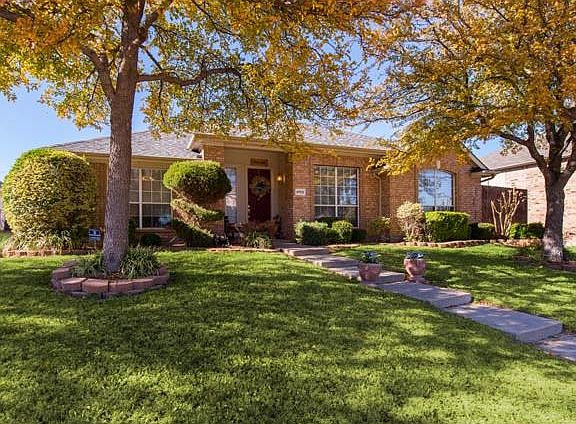 3rd image of 6703 Canterbury Dr