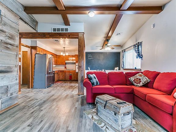 4th image of 4724 Koelsch Dr