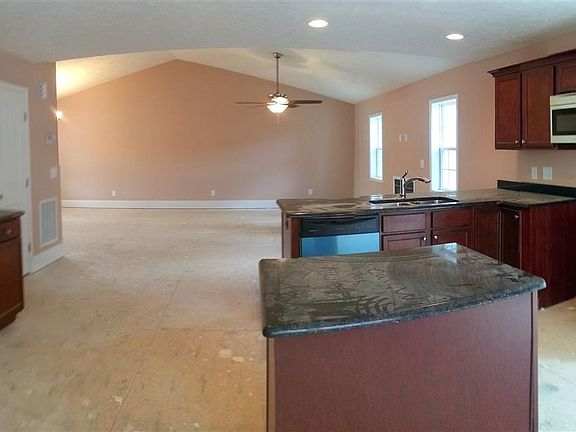4th image of 115 Lightwater Drive
