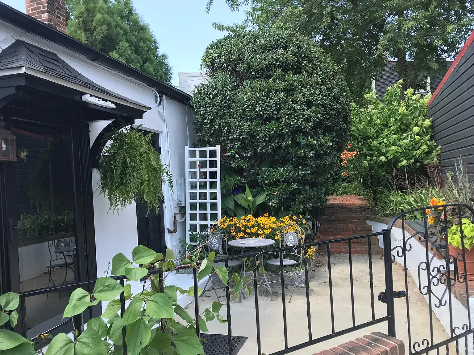 1 bed, 1000 sqft, $2,600 — Photo 2