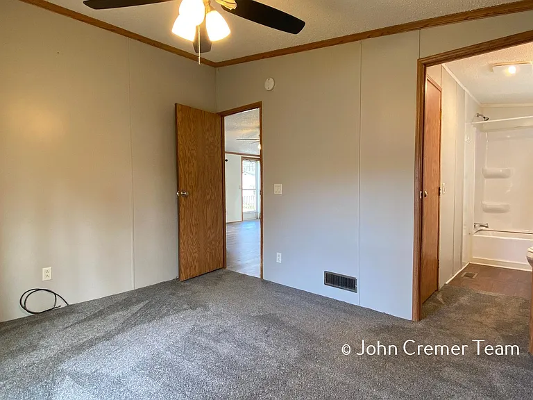 4742 Torsten St — Photo 15