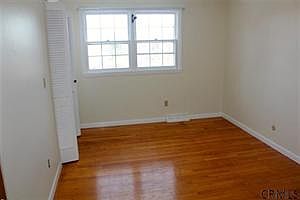 3rd image of 801 Westmoreland Dr