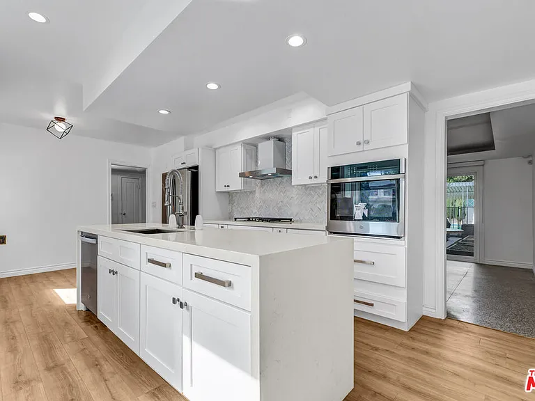 1801 Buckingham Rd — Photo 13