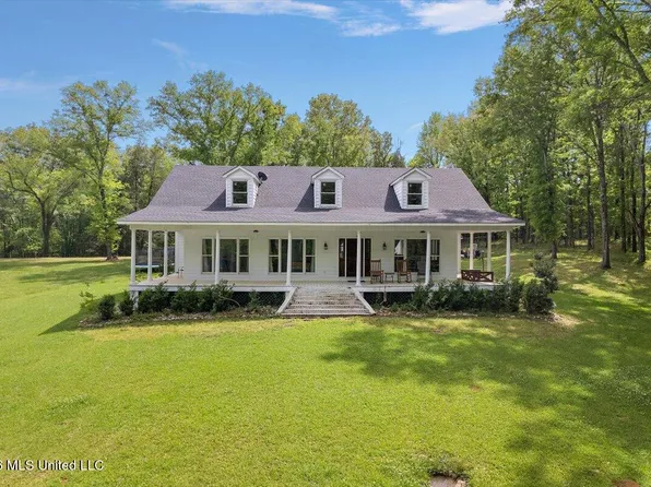 22 Lifer Rd, Clinton, MS 39056