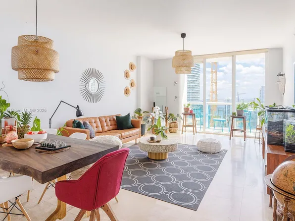 31 SE 5th St APT 4016, Miami, FL 33131