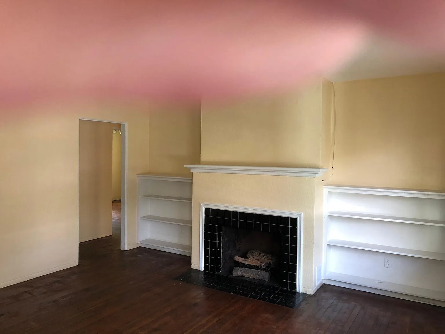 3 bed, 1760 sqft, $2,500 — Photo 2