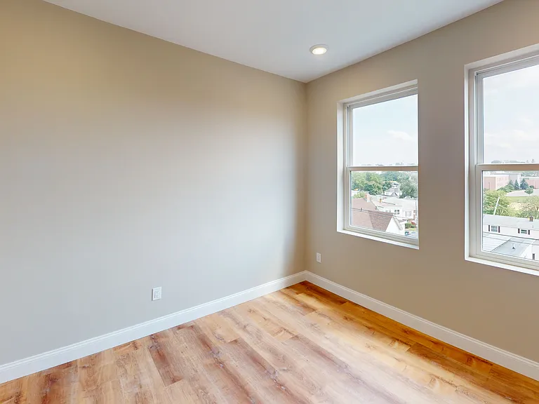 100 Revere St — Photo 51