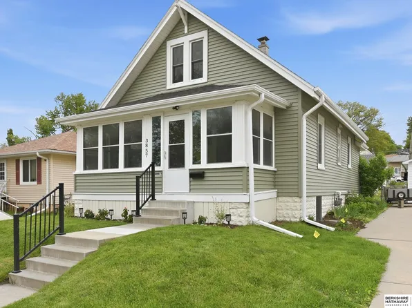 3857 Gold St, Omaha, NE 68105