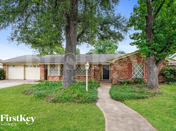1424 Wreyhill Dr, Hurst, TX 76053