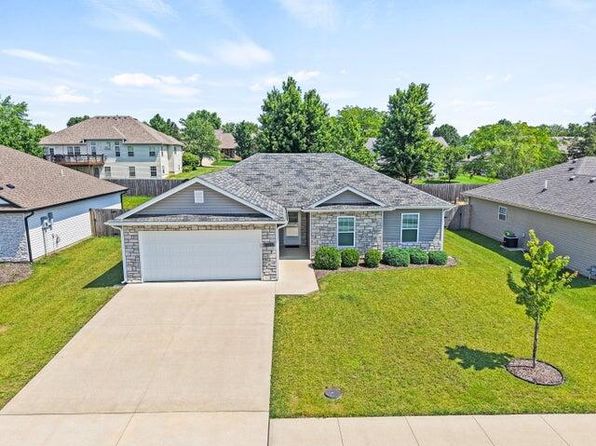 5817 Geyser Blvd