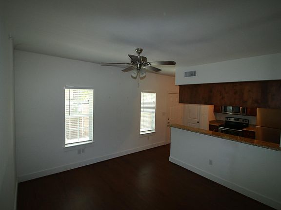 Living/Kitchen