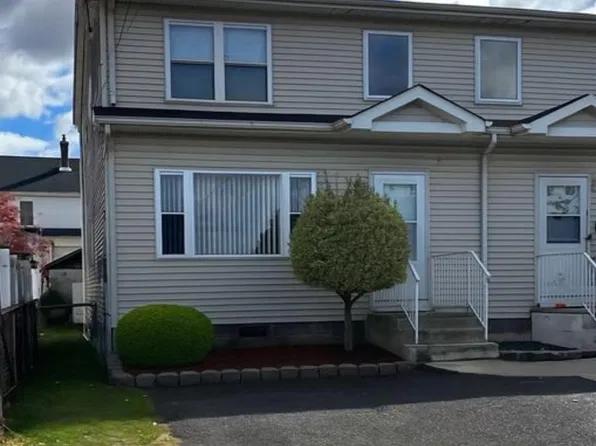 72 Longfellow St, Carteret, NJ 07008