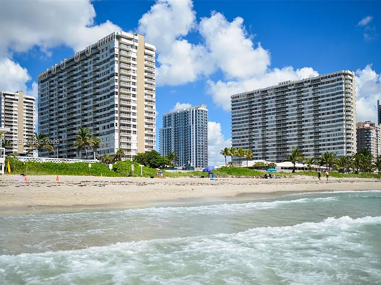 1980 S Ocean Dr #20K — Photo 37
