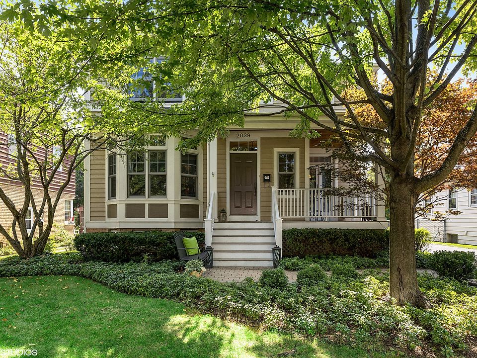1st image of 2039 Washington Ave