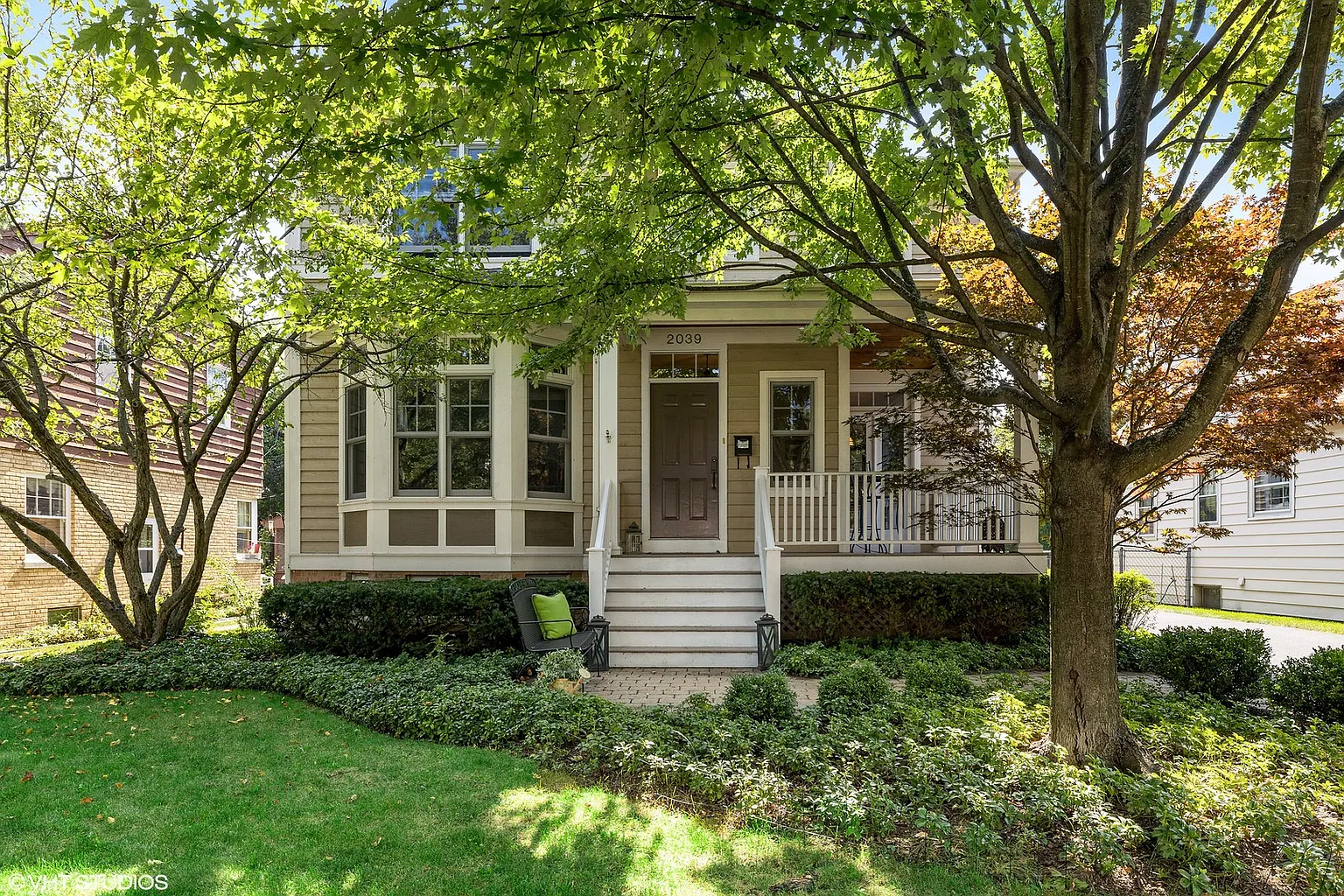 2039 Washington Ave photo 1