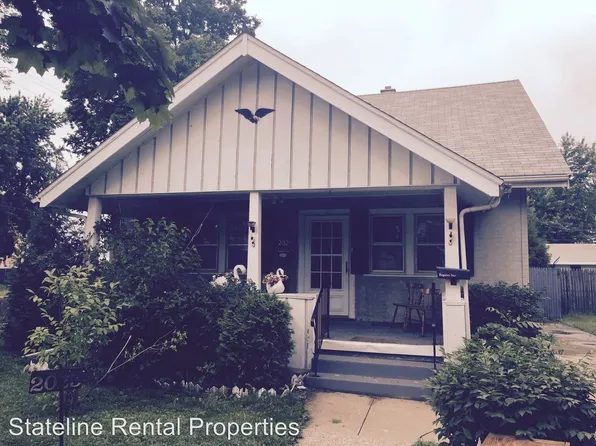 2025 S 4th St, Rockford, IL 61104