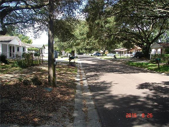 3rd image of 7027 Flint Dr