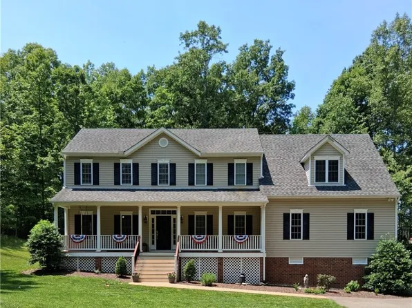 1635 Dorset Meadows Ln, Powhatan, VA 23139