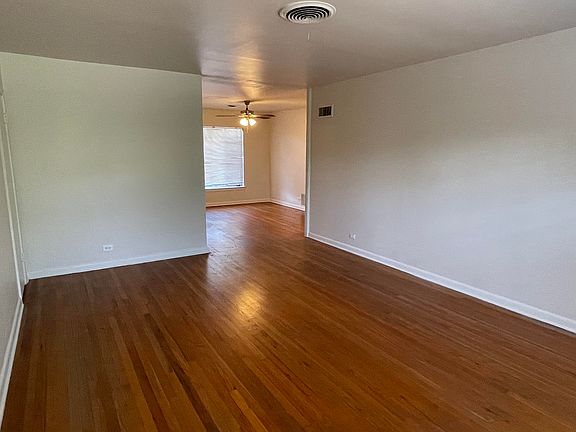 4th image of 417 W Gramercy Pl #3