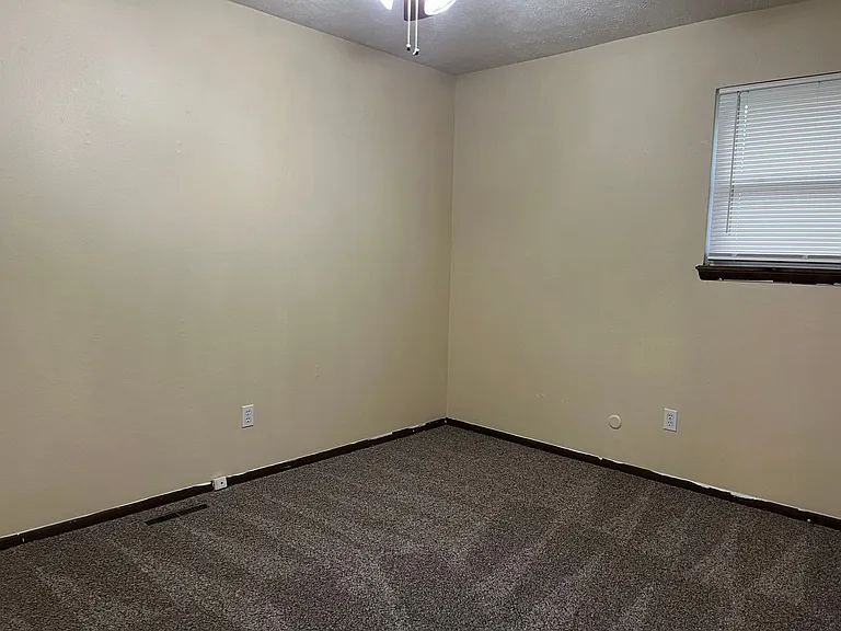 936 S Craig Ave #&-3331 — Photo 11