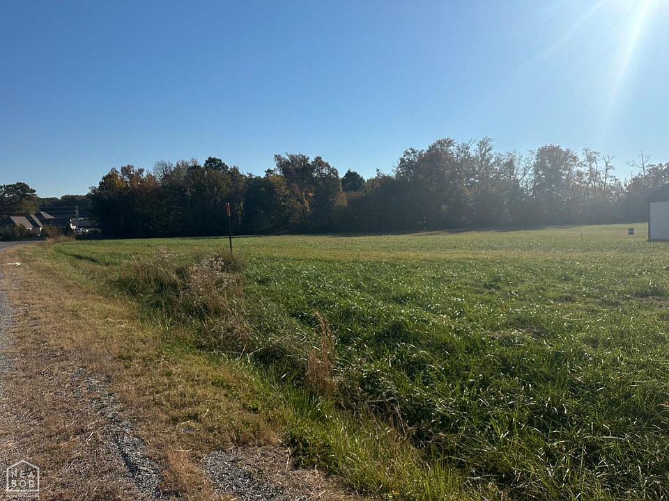2nd image of 1740 County Road 712