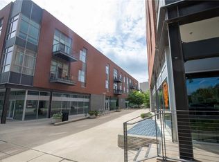 65 E College St, Oberlin, OH 44074