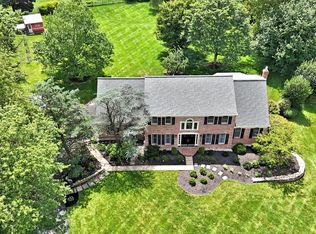 454 Foxcroft Dr, Ivyland, PA 18974