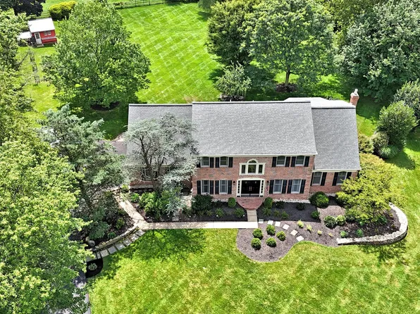 454 Foxcroft Dr, Ivyland, PA 18974