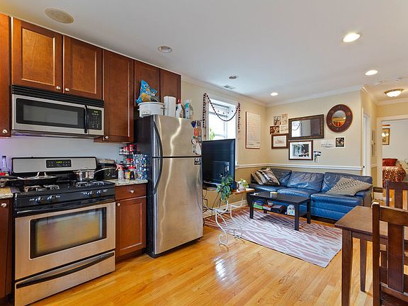 5th image of 6331 N Glenwood Ave APT G