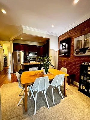 Rented by Nest Seekers International | media 4