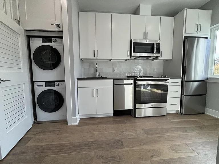 3315 11th St NW #5 — Photo 2